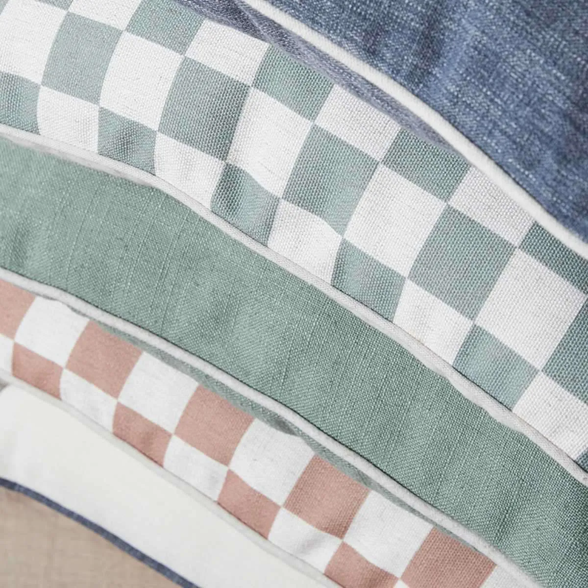 Mocka Piped Cushion - Navy/White