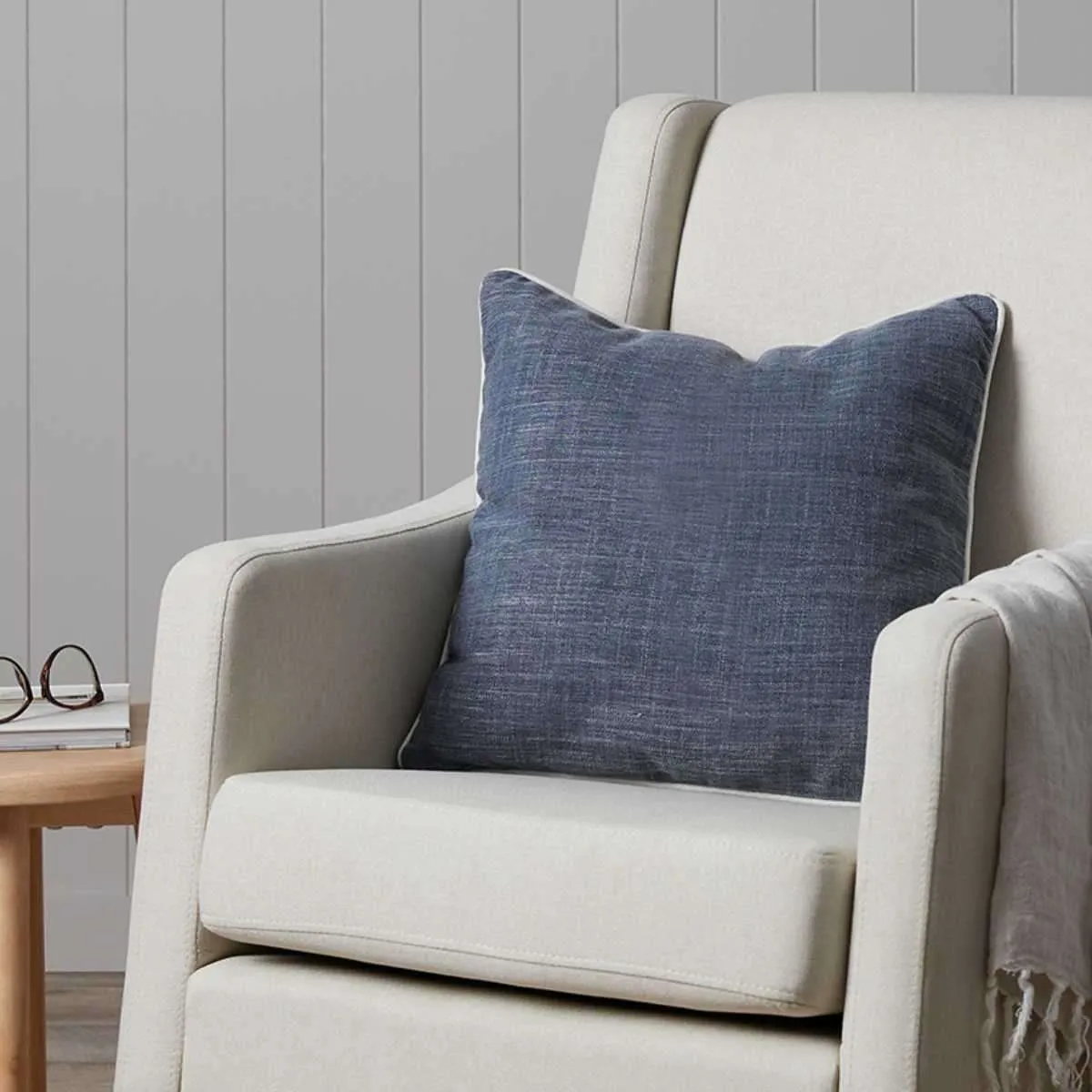 Mocka Piped Cushion - Navy/White