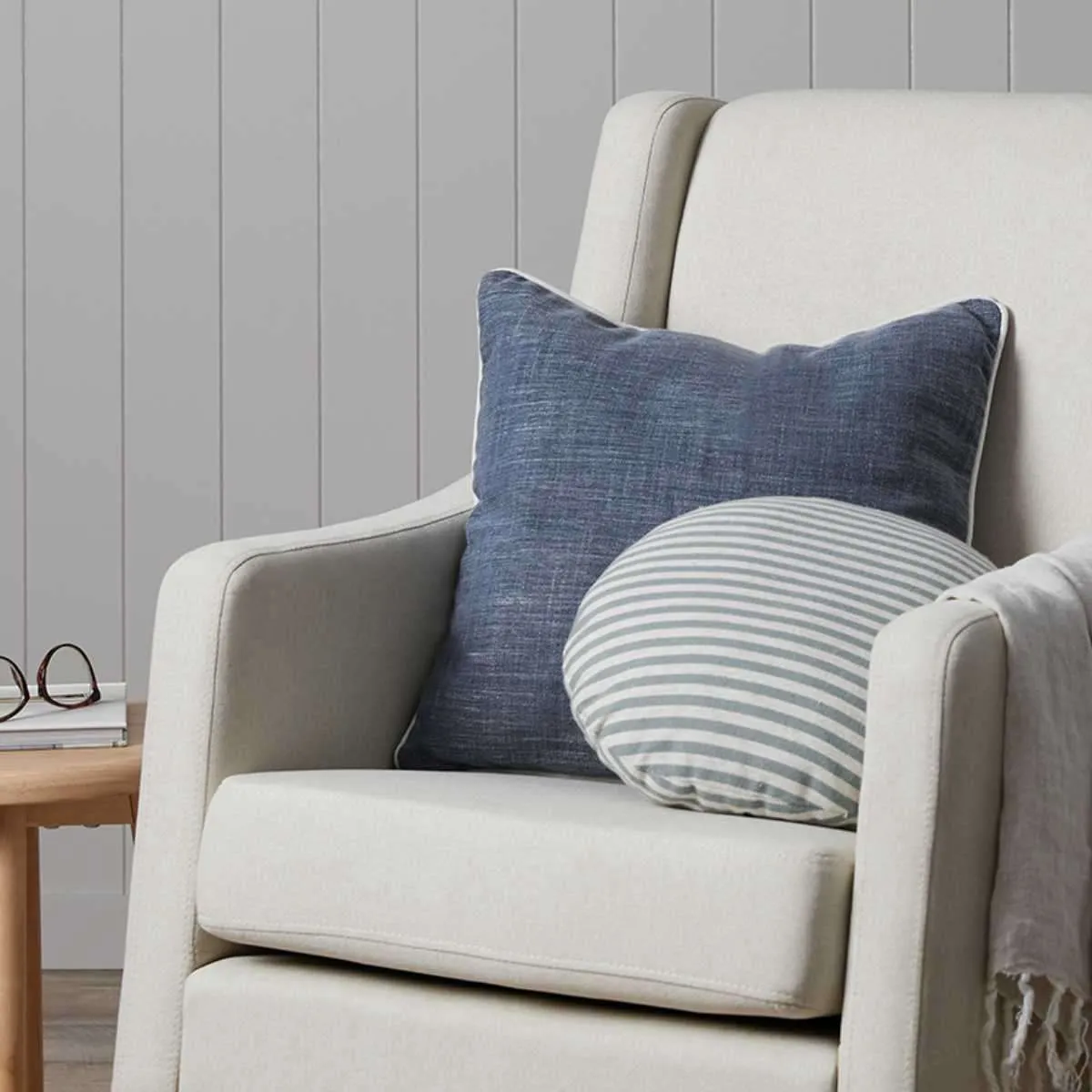 Mocka Piped Cushion - Navy/White
