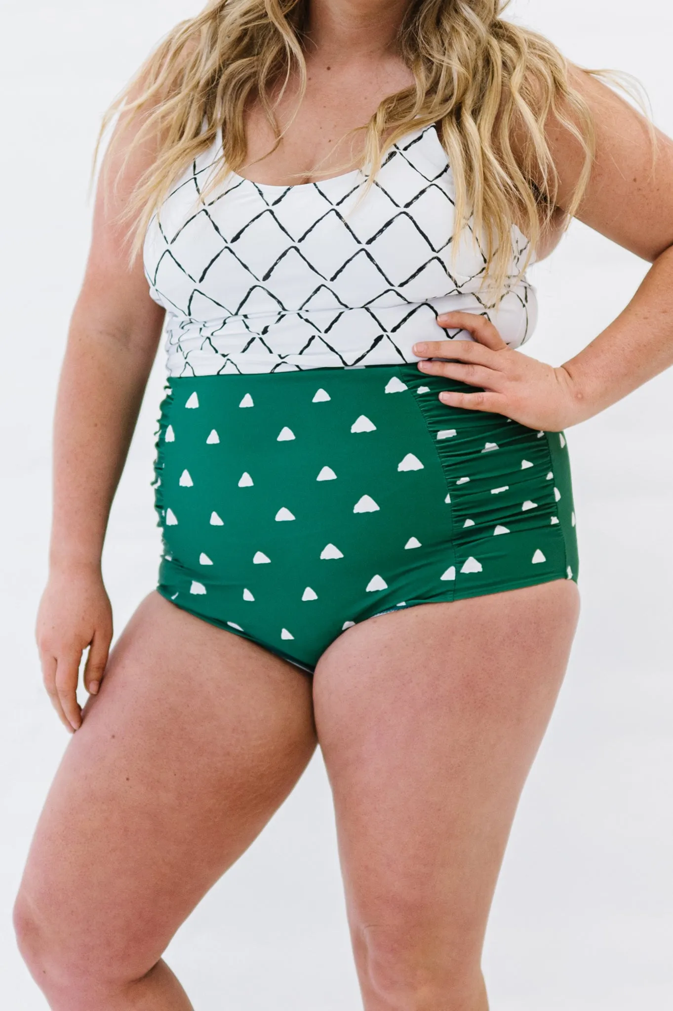 Sun Baked Bottoms | Kiwi Triangles